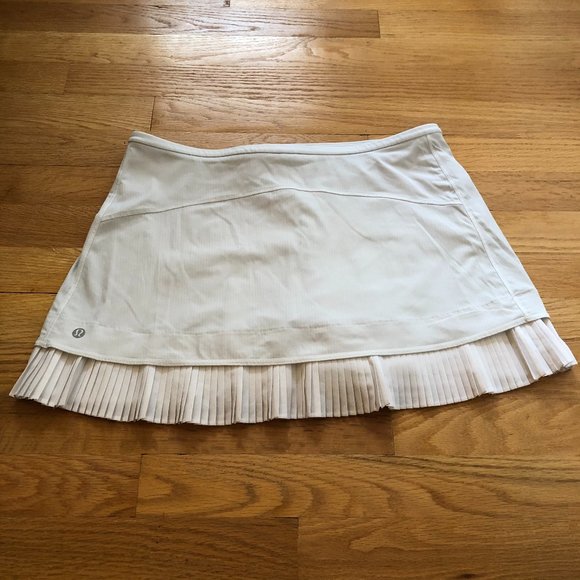 Lululemon skirt- City Sky run by skirt - Picture 2 of 2